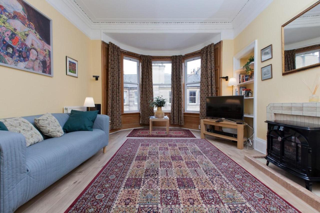 Elegant Traditional Edinburgh City Centre Flat Exterior foto